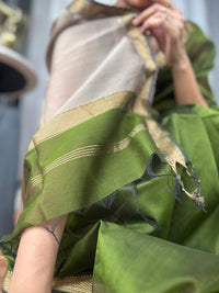 Handloom Maheshwari plain cotton silk saree with Gicha pallu Mhendi green