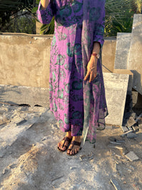 Cotton slub Anar Jaal kurta set in shades of purple & green💜💚