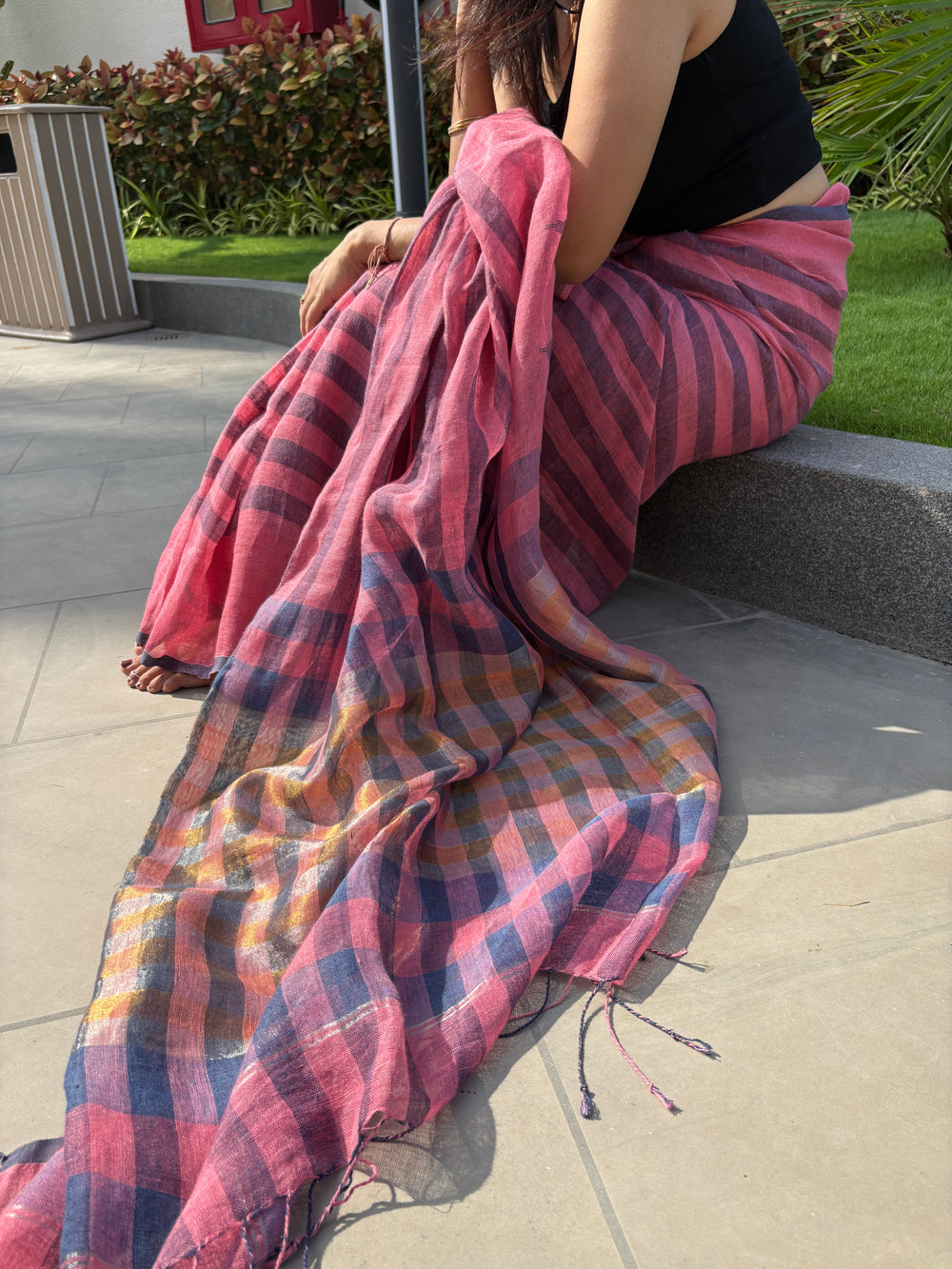 Linen Saree Red Blue