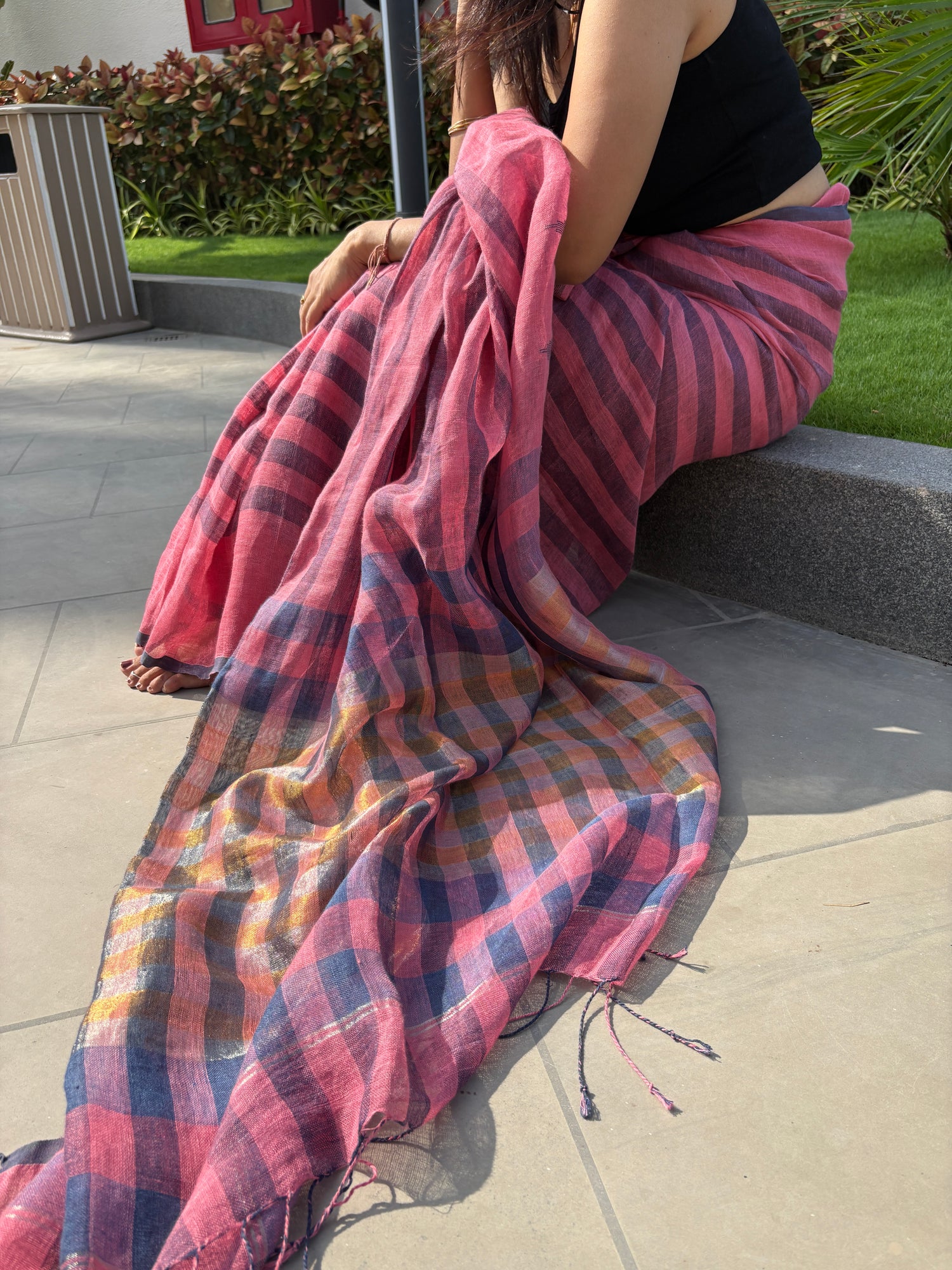 Linen Saree Red Blue