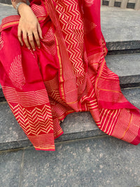Pretty Red cotton silk saree
